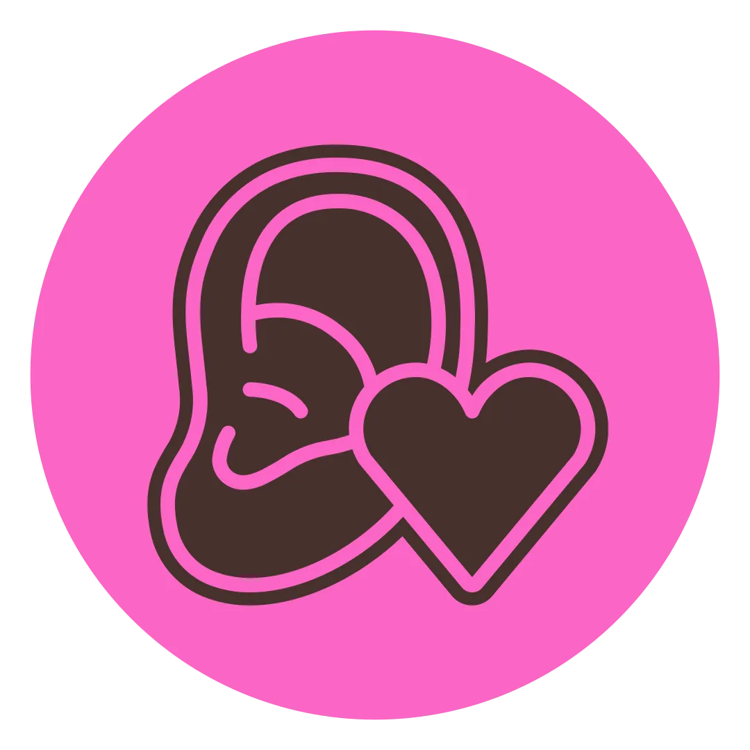 Ícone de orelha com coração representando escuta ativa, acolhimento e empatia no atendimento médico